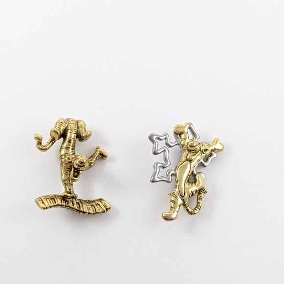 Vintage Winnie the Pooh Tigger Brooches - Set of Two - Picture 2 of 4
